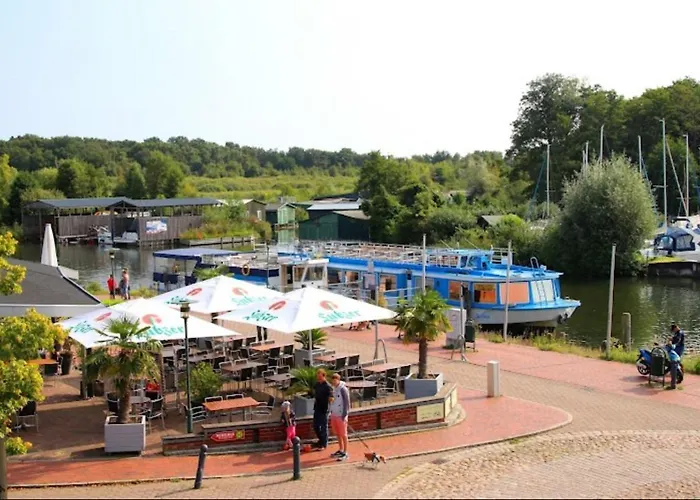 Studio-apartment Mit Balkon In Plau Am Fusslaeufig Zum Und Zur Altstadt *